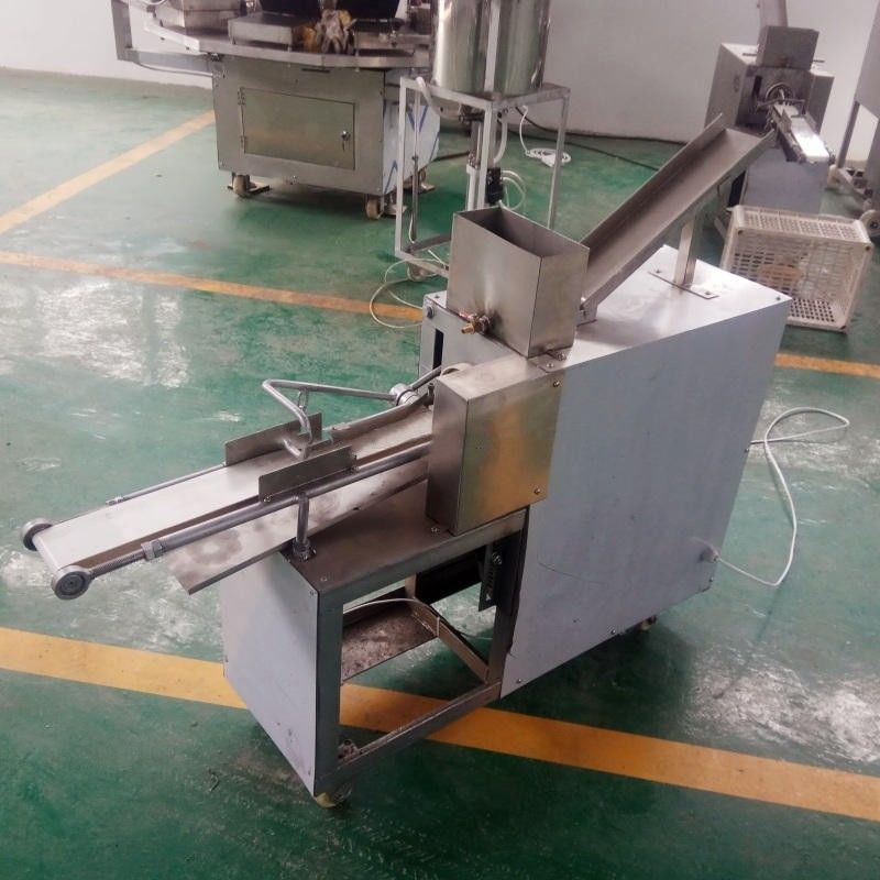 산업용 자동 트위스팅 춘로 간식 형성 장비 부드러운 프레첼 튀긴 반죽 트위스트 만드는 extruder 기계